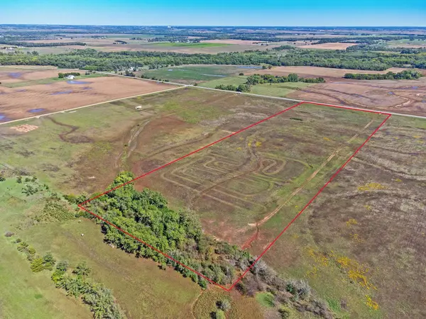 5689 S 375th w, Cheney, KS 67025