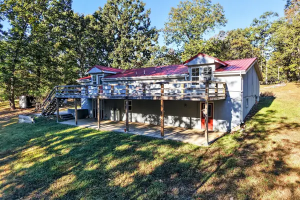 8 Dallion Ford LN, Buffalo, MO 65622