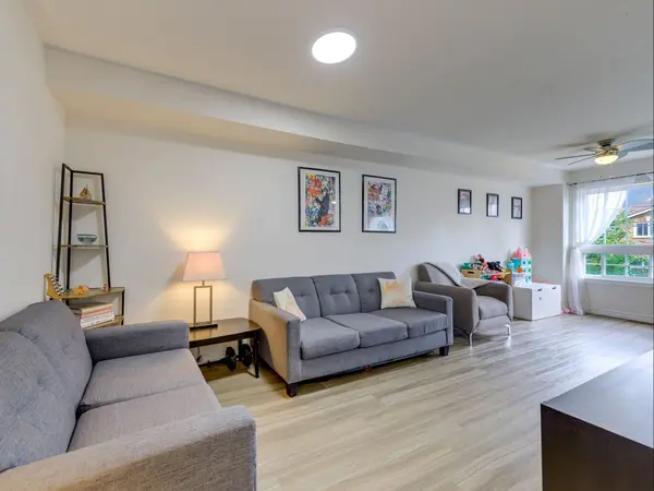 5260 Mcfarren BLVD #35, Mississauga, ON L5M 7J1