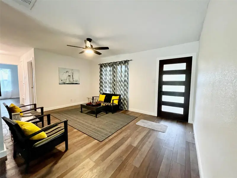 5401 Wellington DR, Austin, TX 78723