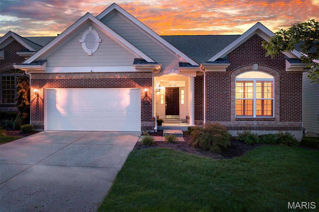 405 Shetland Valley CT, St Louis, MO 63005