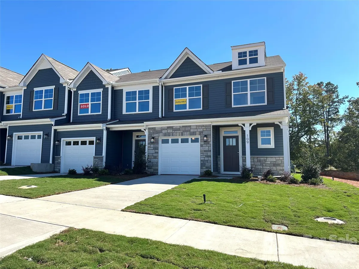 109 Pull LN, Troutman, NC 28166