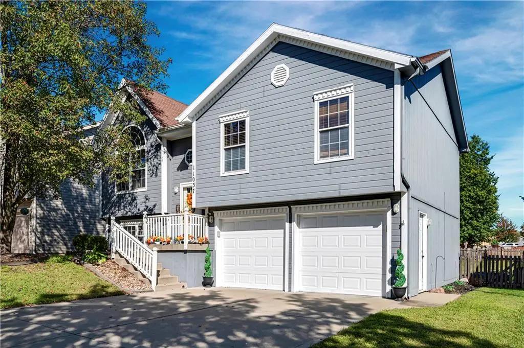 11037 N Lewis AVE, Kansas City, MO 64157