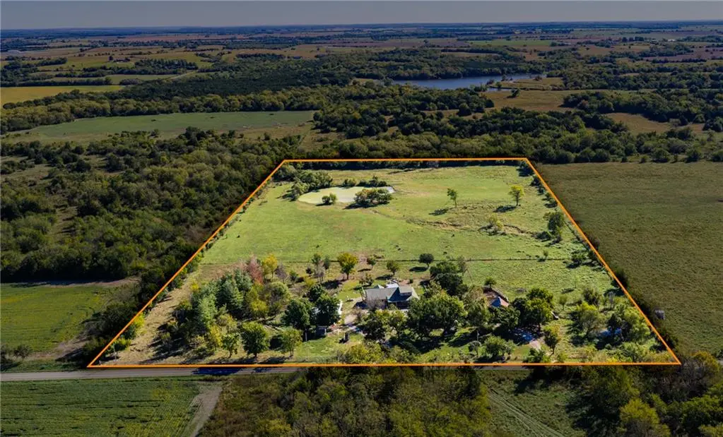 5683 Botkin RD, Blue Mound, KS 66010