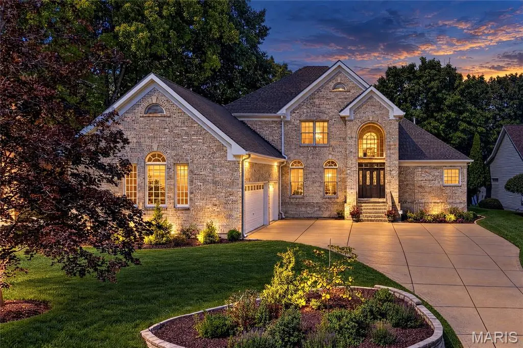 713 High Point DR, Lake St Louis, MO 63367