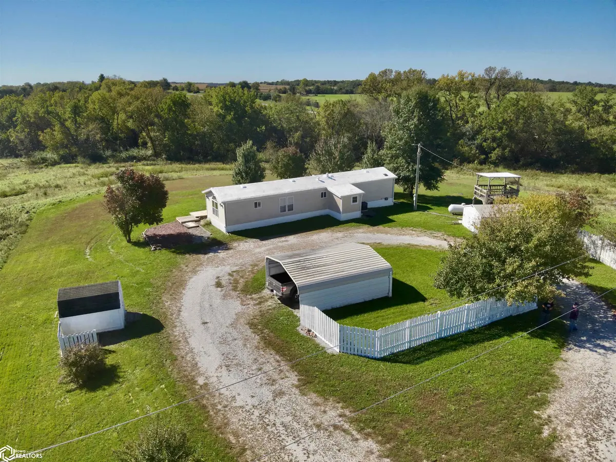25113 245Th ST, Leon, IA 50144