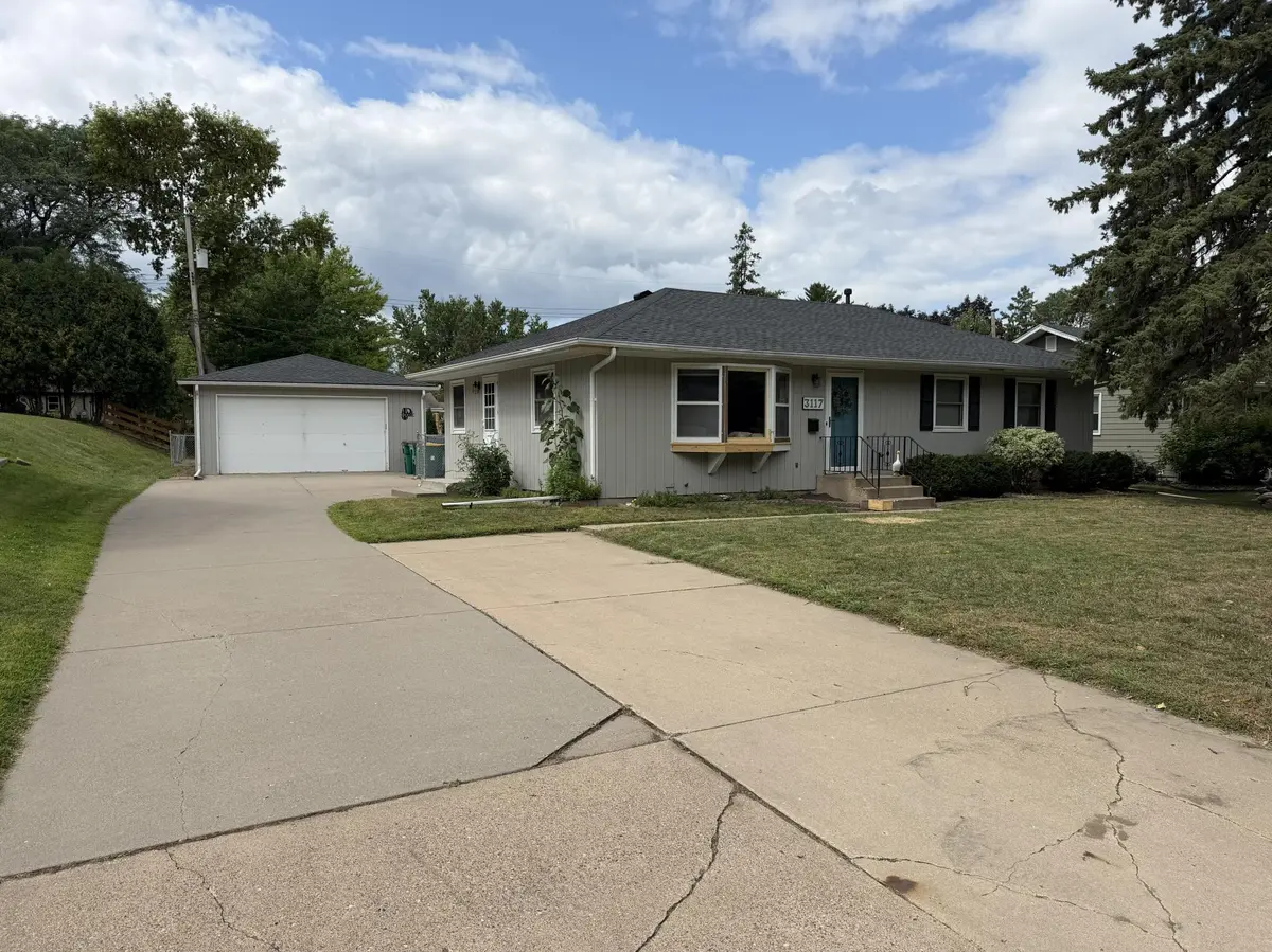 3117 Virginia AVE N, Crystal, MN 55427