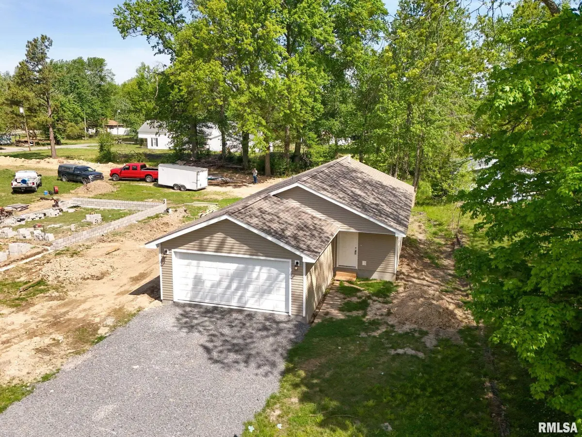 817 W Stotlar ST, Herrin, IL 62948