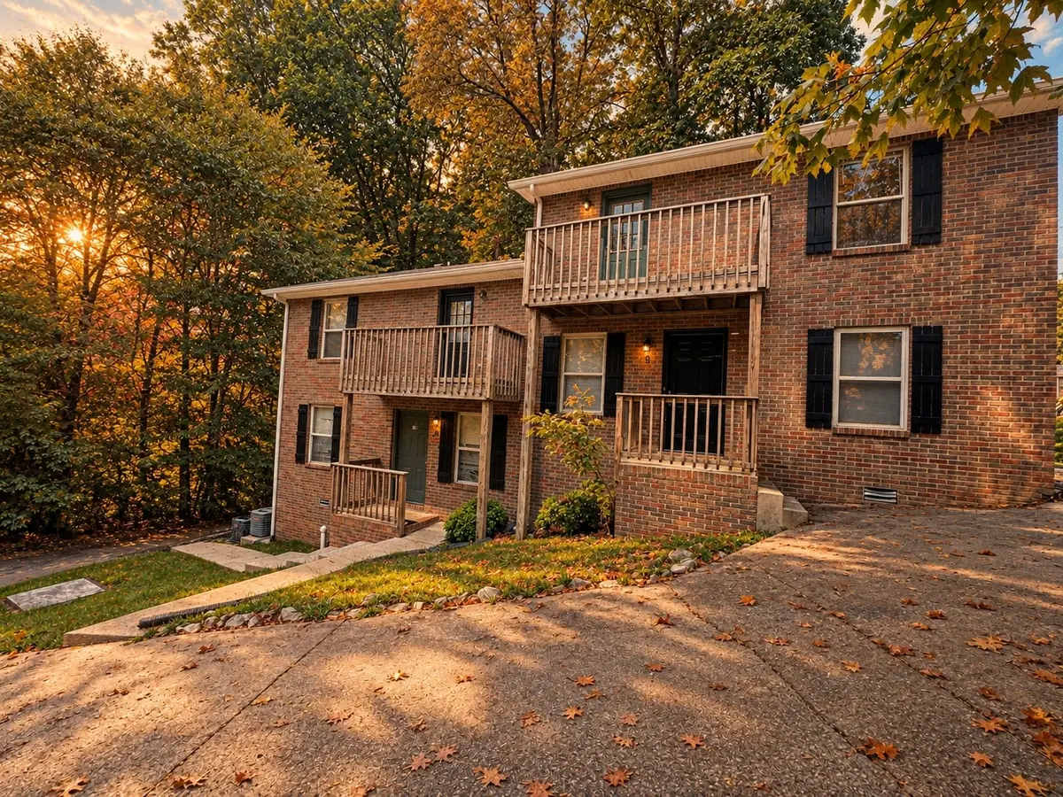 470 Martha Ln, Clarksville, TN 37043