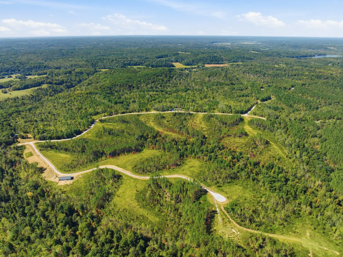 37 Sagebrush Way, Dover, TN 37058