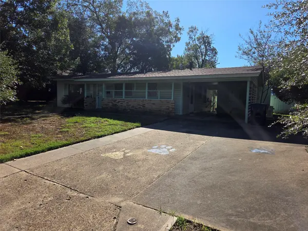 403 Hazel ST, Rockdale, TX 76567