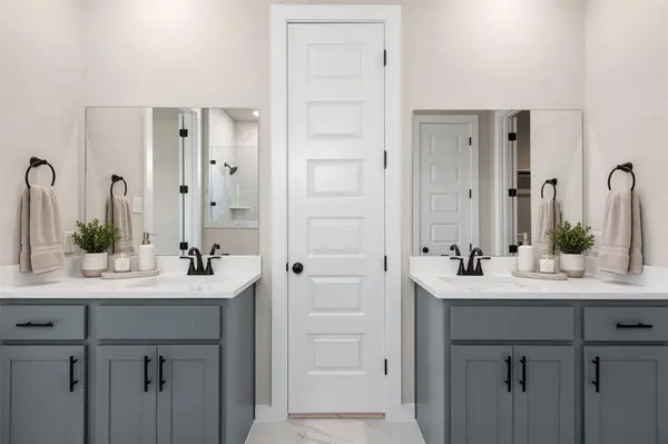 504 Palatino BND, Liberty Hill, TX 78642