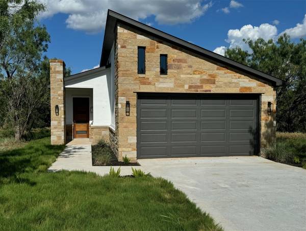 611 Sun Ray, Horseshoe Bay, TX 78657