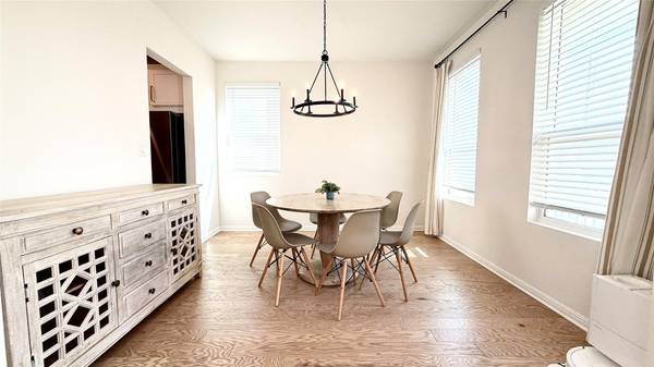 204 Travis LN, Liberty Hill, TX 78642