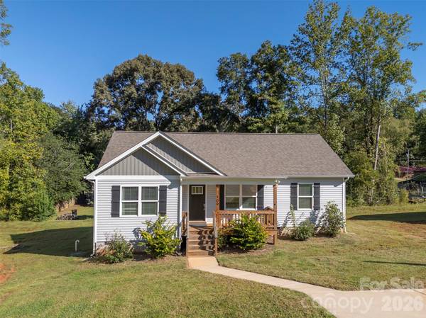 109 Orchard ST, Forest City, NC 28043