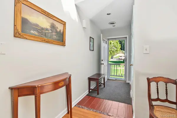 148 Fields LN, Peekskill, NY 10566