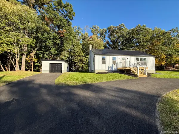 20 Lena LN, Ruby, NY 12475