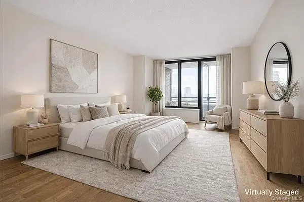 330 E 38 St #21J, New York (manhattan), NY 10016