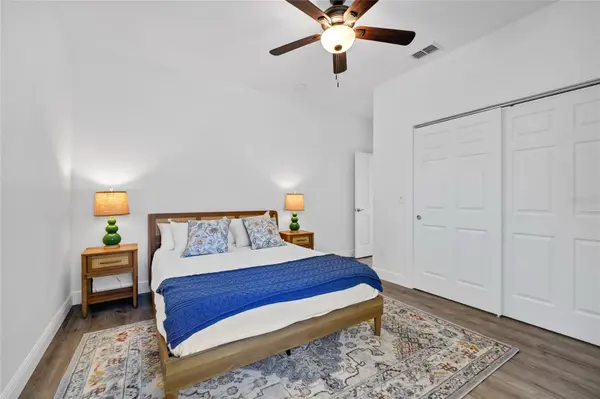 2011 VILLA SITES DR, Tampa, FL 33612