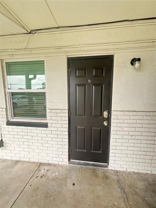 707 ROSERY RD NW #6, Largo, FL 33770