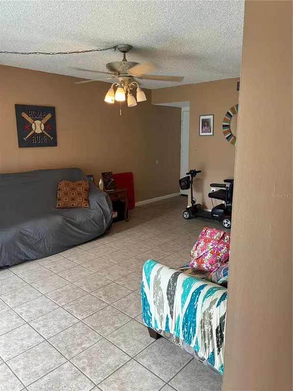 394 115TH AVE N #1, St Petersburg, FL 33716