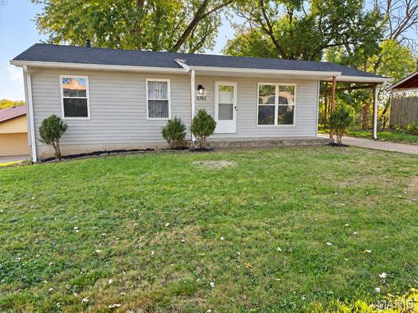 5362 Ville Angela LN, Hazelwood, MO 63042