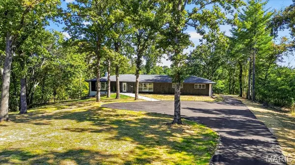 5030 Brook DR, Imperial, MO 63052