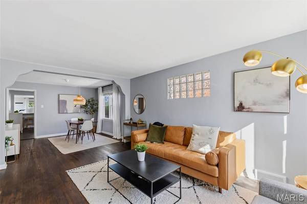 3375 Macklind AVE, St Louis, MO 63139