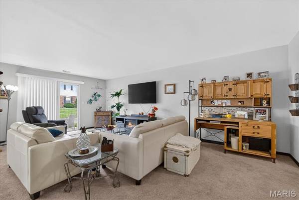 4309 Sunridge DR #E, St Louis, MO 63125