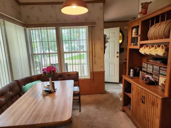 178 Norway DR, Manteno, IL 60950