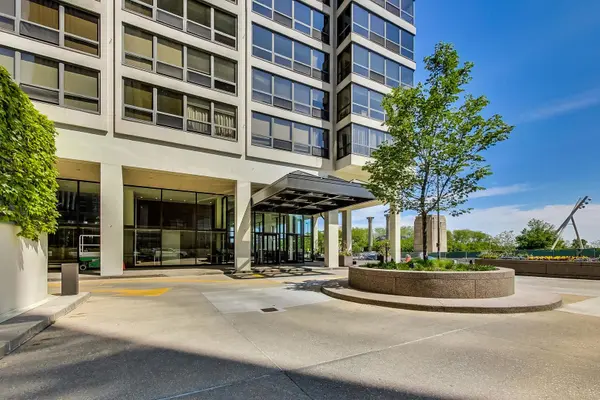 360 E Randolph ST #405, Chicago, IL 60601