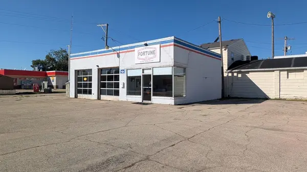 111 Blackhawk DR, Byron, IL 61010