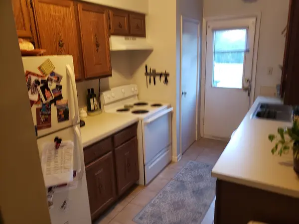 9357 BAY COLONY DR #1N, Des Plaines, IL 60016