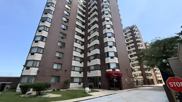 7337 S South Shore DR #1108, Chicago, IL 60649