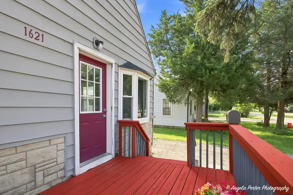 1621 ROUND LAKE DR, Round Lake Beach, IL 60073