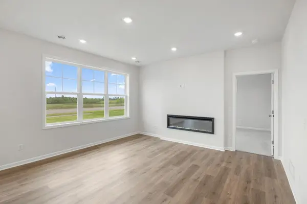 1311 149th ST W, Rosemount, MN 55068