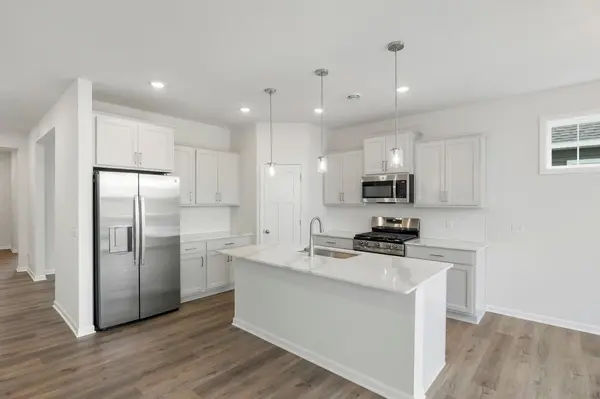 1311 149th ST W, Rosemount, MN 55068
