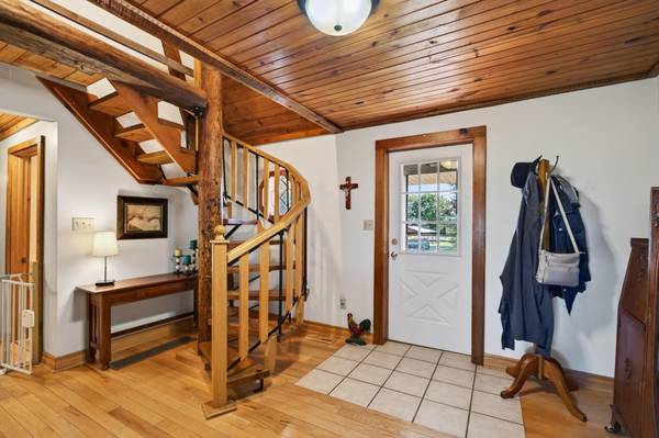 6119 County Road 10 SE, Dover, MN 55929