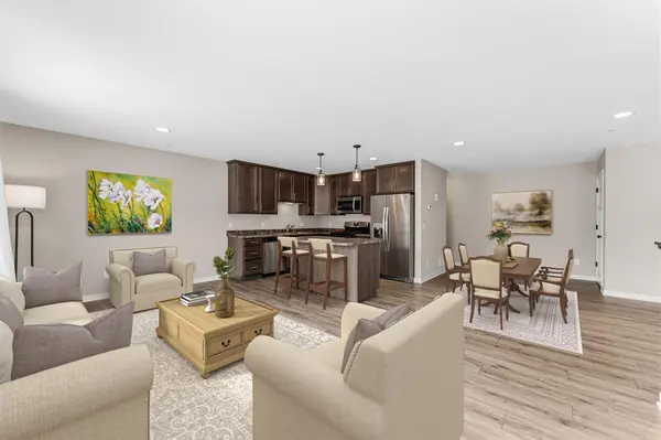 18610 Jonesboro CT #205, Lakeville, MN 55044