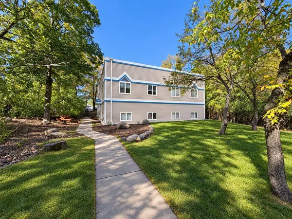 2011 S 6th ST, Brainerd, MN 56401