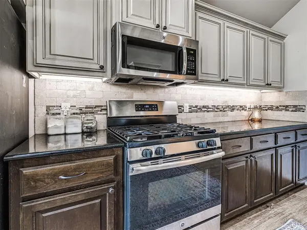 16004 Positano DR, Edmond, OK 73013
