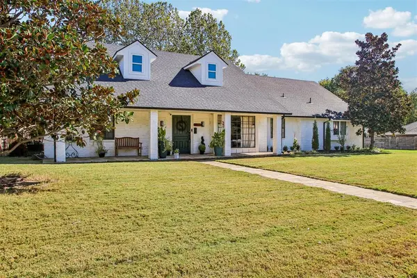 10632 Woodridden, Oklahoma City, OK 73170