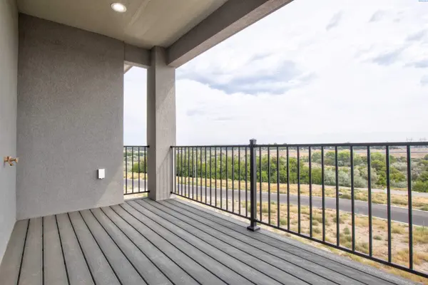831 Rio Vista Loop #Lot32, Richland, WA 99352