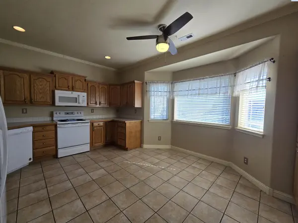 2325 N Pittsburgh Street, Kennewick, WA 99336