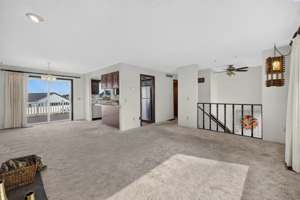 2306 S Anderson Place, Kennewick, WA 99337