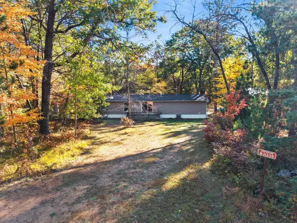 N11335 EVAN HILL RD, Crivitz, WI 54114