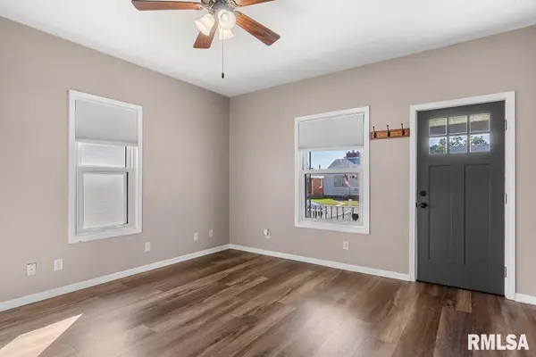 1705 E Keys ST, Springfield, IL 62702