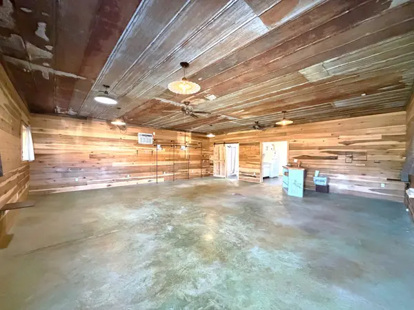 106 Main St, Hazel, KY 42049