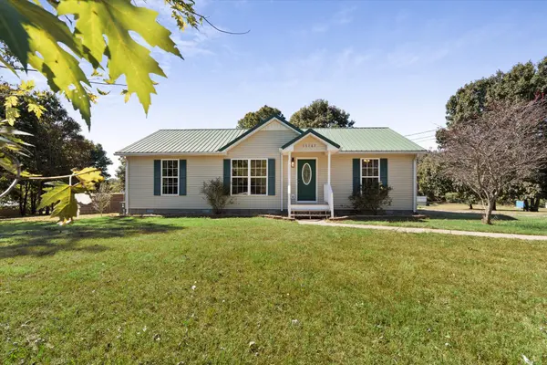 11165 Challenge Dr, Bon Aqua, TN 37025