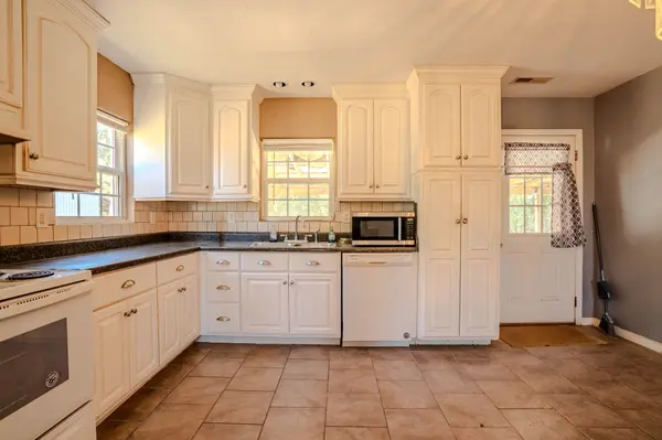 1286 David Patterson Rd, Lutts, TN 38471